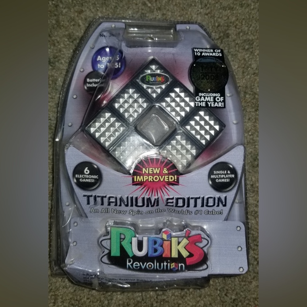 Rubiks Revolution Titanium Edition
